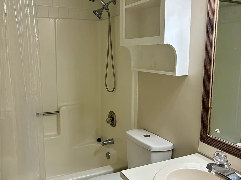 2720 Lakeview Dr — Photo 18