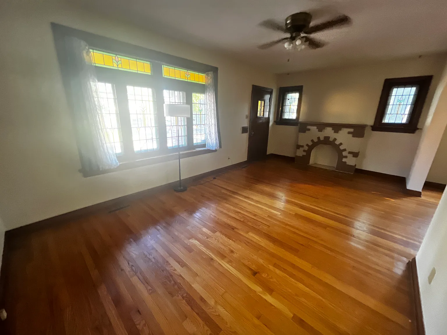 2 bed, 1400 sqft, $1,700 — Photo 3