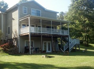 975 Emmitt Ln, Moneta, VA 24121