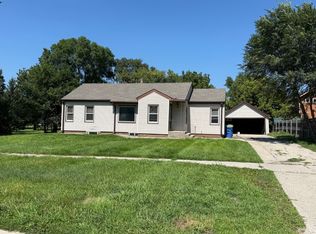 117 7th St, Brookings, SD 57006