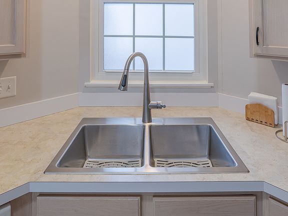 5th image of 7105 Westwood Dr #7105