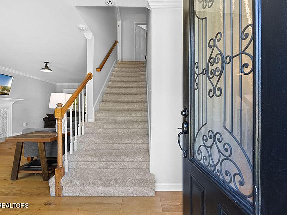 4th image of 10054 Highgate Cir