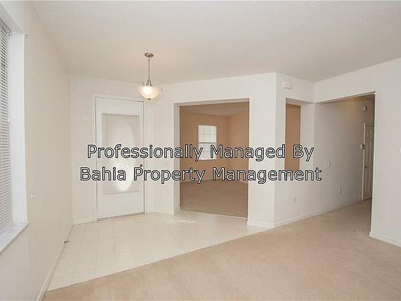 4th image of 2282 Geneva Dr