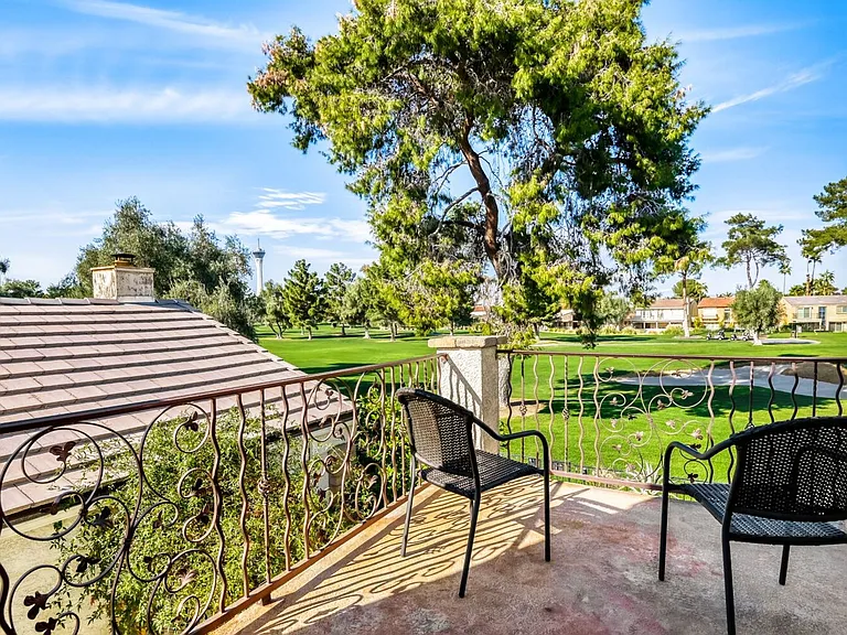 3151 Bel Air Dr — Photo 15