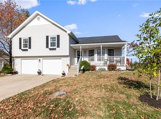 496 Trail Ridge Rd, Richmond, MO 64085