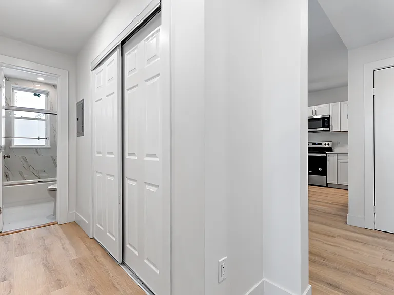 8 Kenwood St #12 — Photo 5