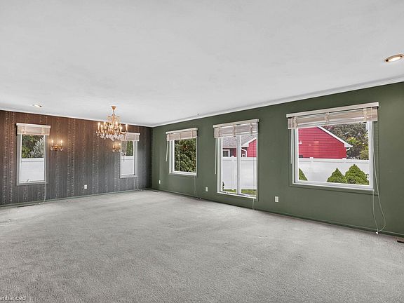 5th image of 1502 Knoll Ridge Dr