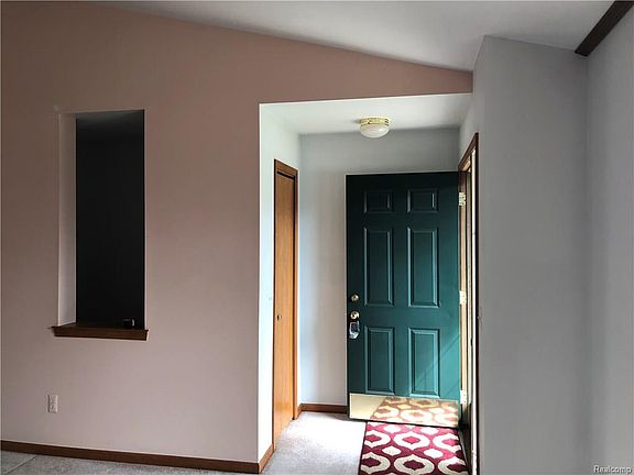 4th image of 35155 Kings Forest Blvd