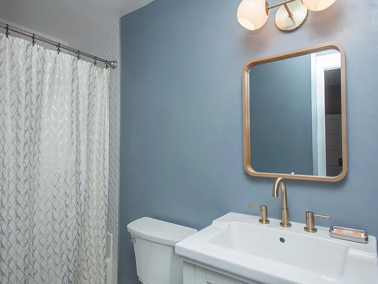 1312 Poplar St — Photo 40