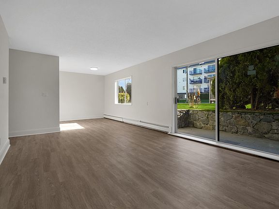4th image of 820 Craigflower Rd #204