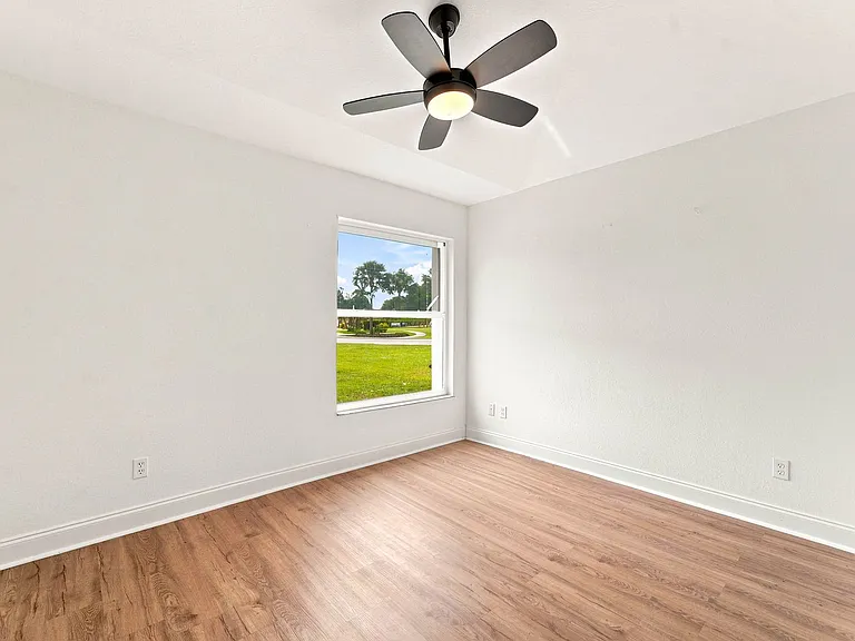 3708 Kent Dr — Photo 20