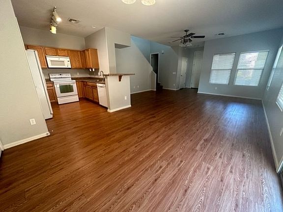 5th image of 1053 S Deerfield Ln