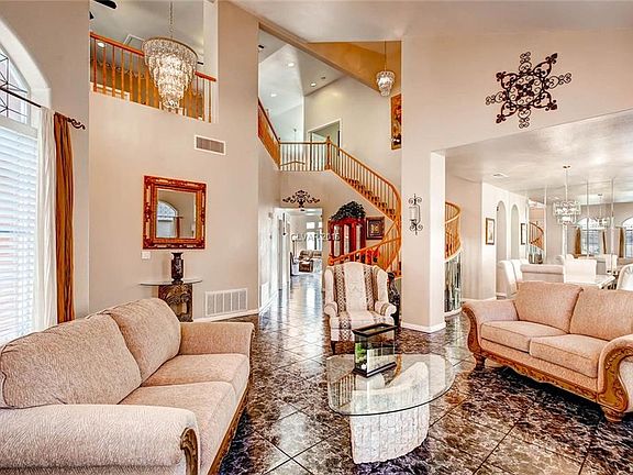 5th image of 8951 Lansberry Ct #0