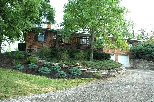 2756 State Route 725 photo 1