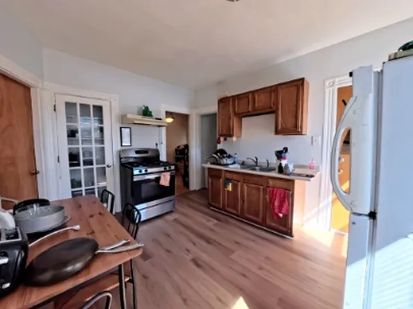 306 Prospect St #3, Cambridge, MA 02139