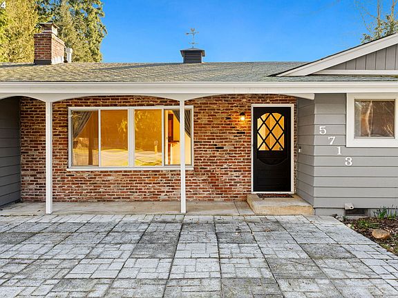 3rd image of 5713 NE 40th St