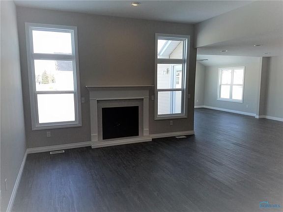 4th image of 15384 Silver Pine Ct