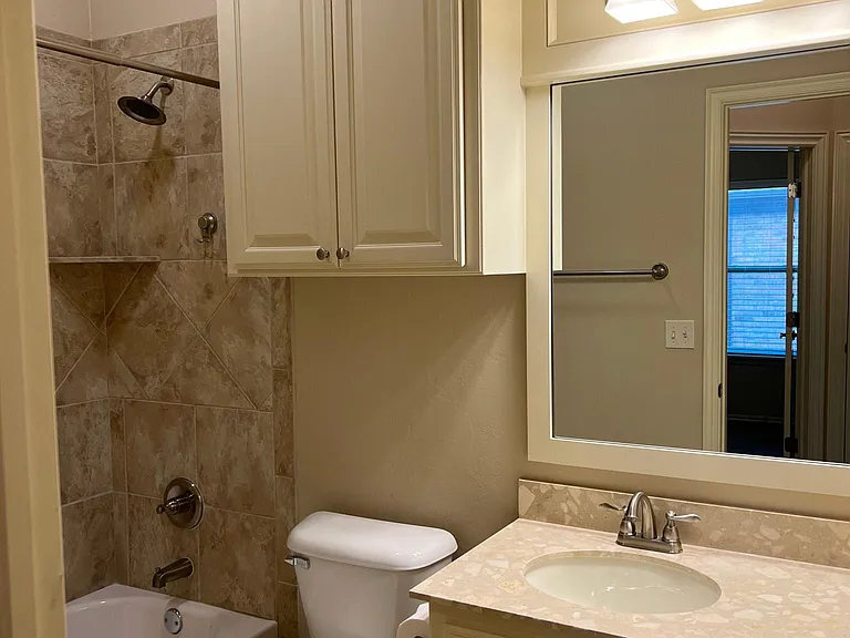 6236 NW 158th Ter — Photo 33