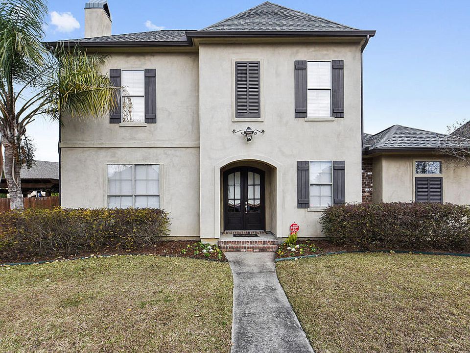 1st image of 216 Saint Martinique Ln