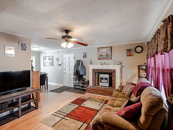 5th image of 116 Brentwood Pl NE