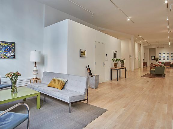 2nd image of 13 Vestry St APT 1