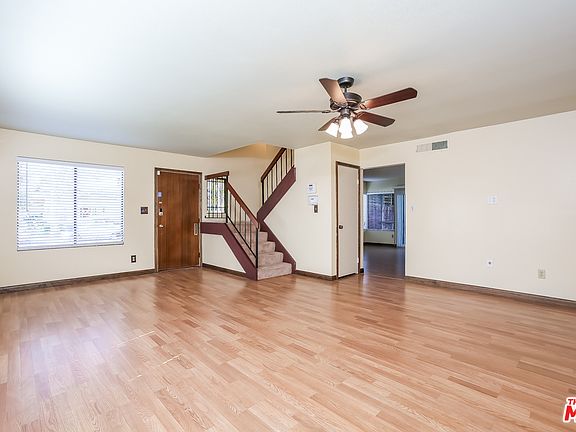 3rd image of 10038 Karmont Ave