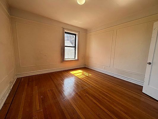 5th image of 8346 118th St #5F