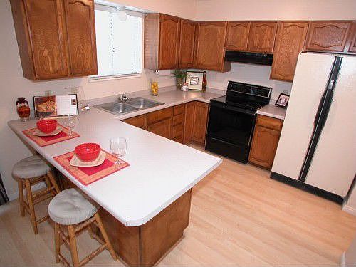 4th image of 6463 S Daffodil Way