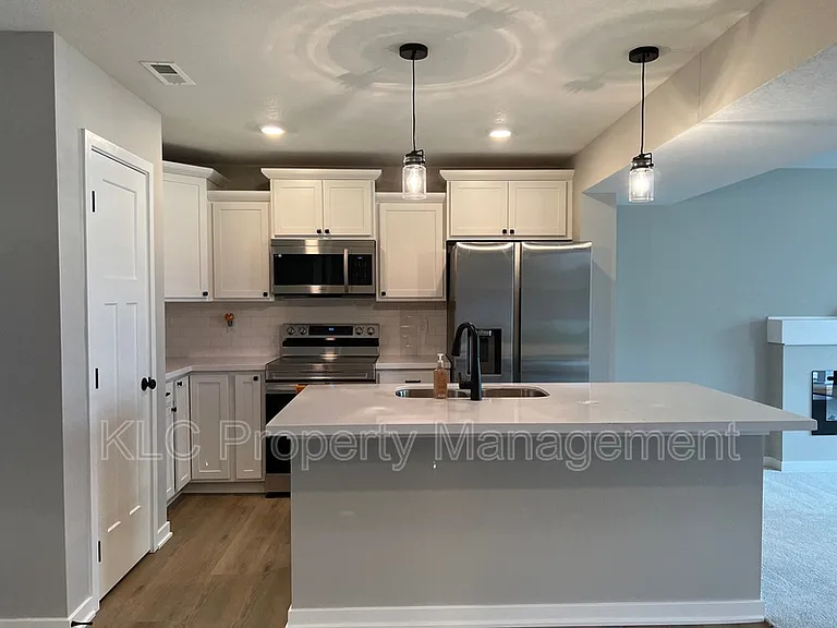 2625 SE Osier Ave — Photo 11
