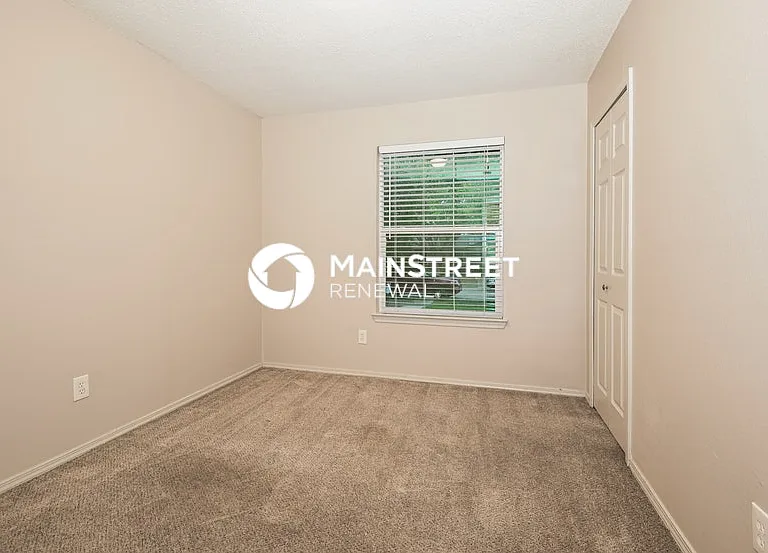 912 Carom Way — Photo 12