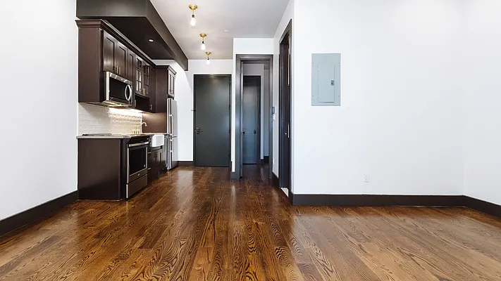 Rented by Nooklyn NYC LLC | media 24