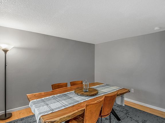 3rd image of 15610 NE 12th Way