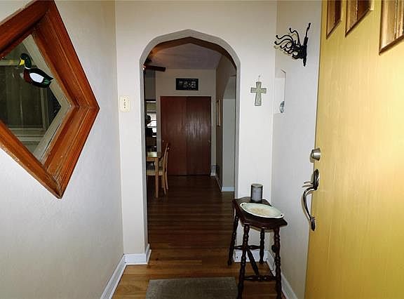3rd image of 5225 Blow St