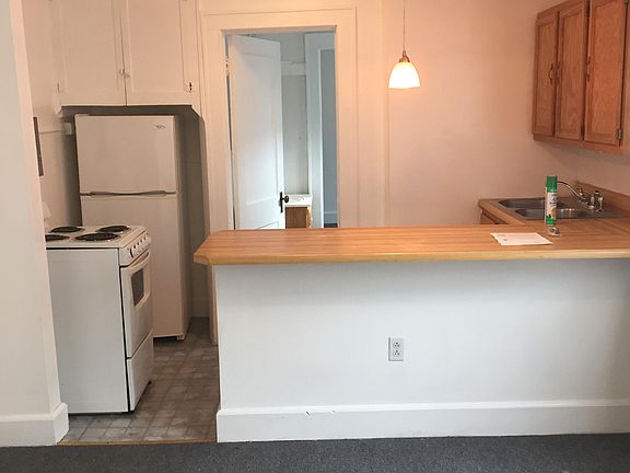 5th image of 7 Tremont Ave