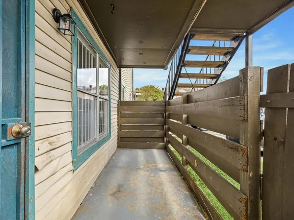 6161 Reims Rd APT 704, Houston, TX 77036