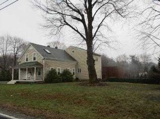 152 Plymouth St, Carver, MA 02330
