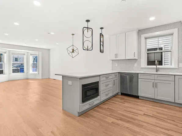 216 Havre St #1, Boston, MA 02128