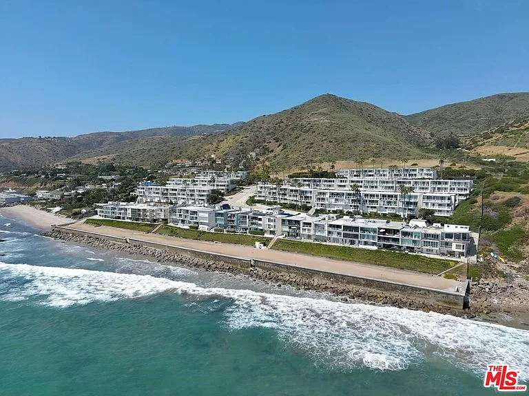 11874 Beach Club Way — Photo 39