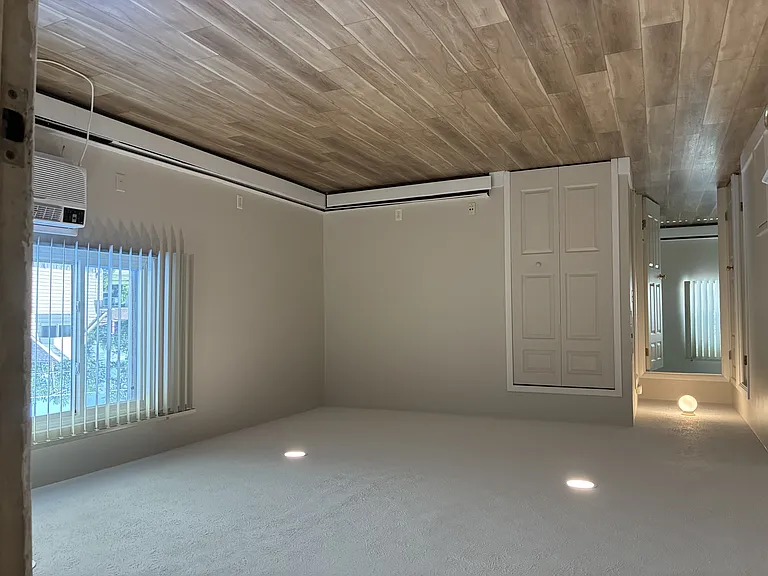 Holland Gardens Apartments — Photo 47