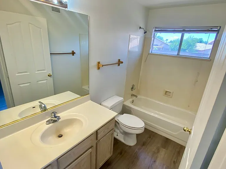 12637 W Cambridge Ave — Photo 26