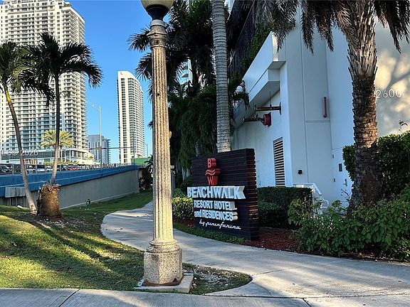 2nd image of 2602 E Hallandale Beach Blvd #R703