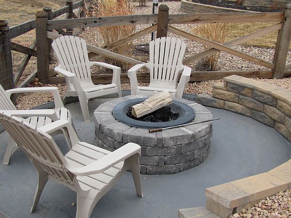 BACKYARD FIREPIT