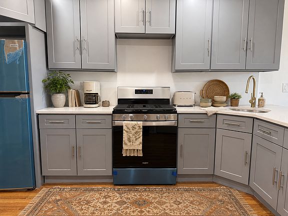 4th image of 1908 Bergen St #2