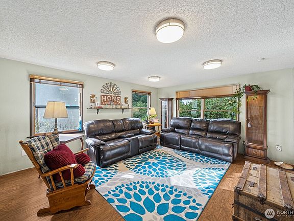 4th image of 5318 W Tapps Drive E