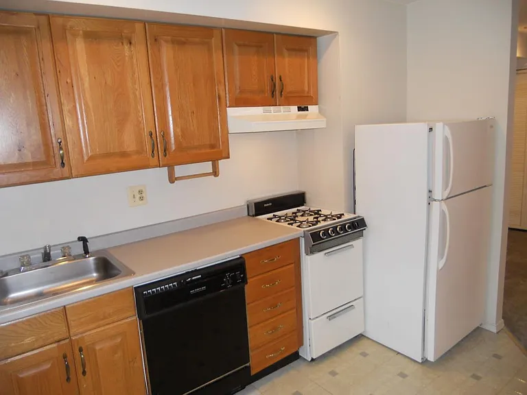 812 S 3rd St #3 — Photo 5