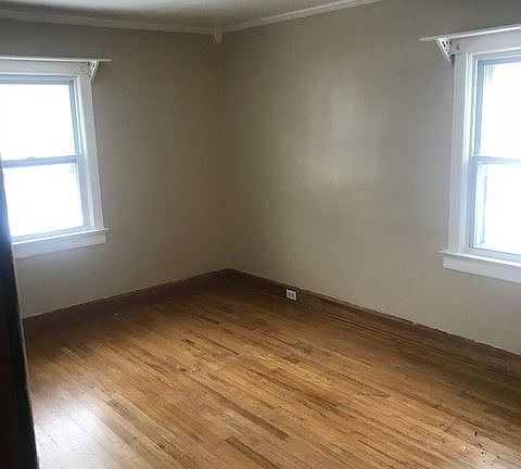 5th image of 1024 Bell Ave
