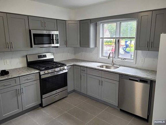 4th image of 430 Westview Pl APT A