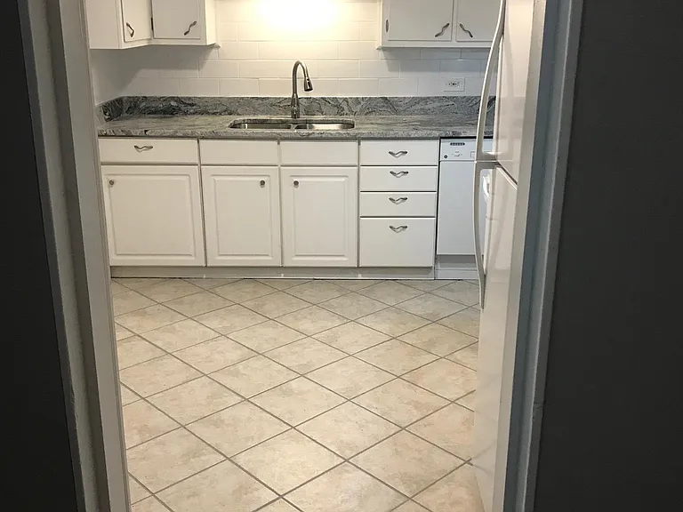 183 Northwestern Ave — Photo 12