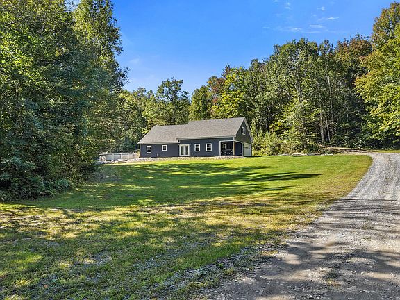 4th image of 104 Grant Road