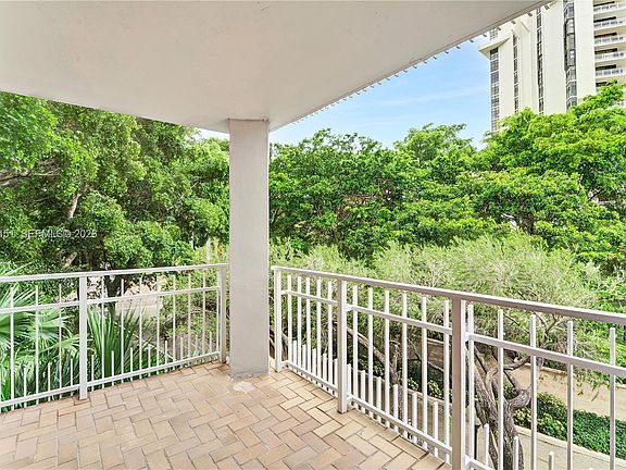 3rd image of 2000 Towerside Ter APT 301
